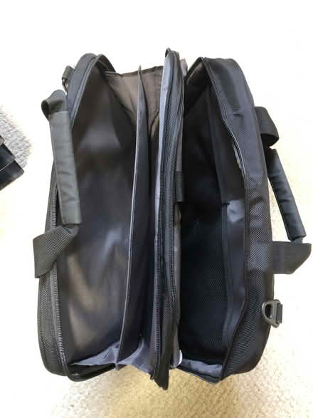 Photo of free Targus laptop carrying case (Odenton, Piney Orchard) #1