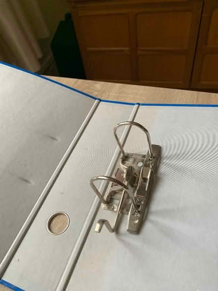 Photo of free lever arch file (Innsworth GL3) #3