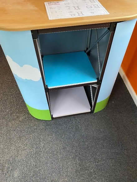 Photo of free Fully collapsible display stand (Intake S12) #2