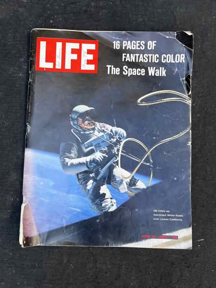 Photo of free Historic LIFE magazine - Space Walk (east Carpentersville) #1