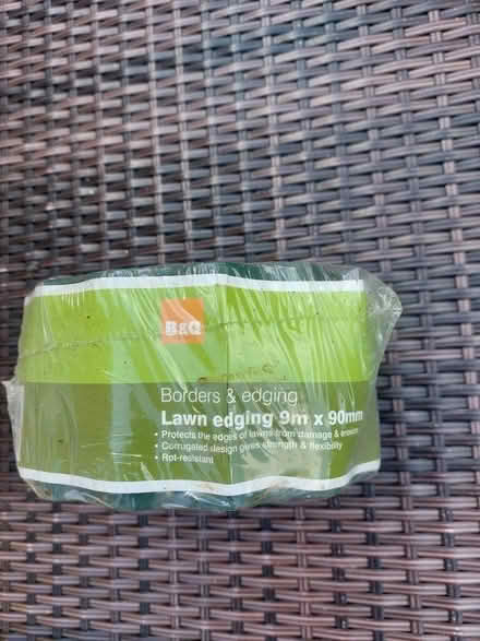 Photo of free Plastic lawn and border edging (Murrow) #1