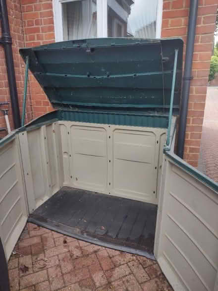 Photo of free Large Garden Storage Unit (Broxbourne EN10) #2