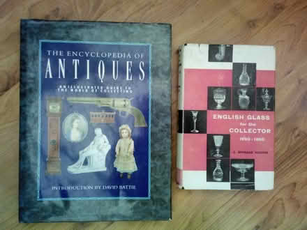 Photo of free Books x6 Antique collector encyclopedias (Great Missenden HP16) #2