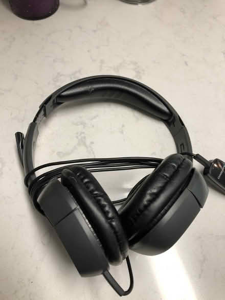 Photo of free usb headset (Odenton, Piney Orchard) #1
