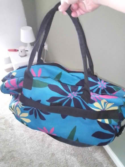 Photo of free Holdall (Northgate Village CH2) #3