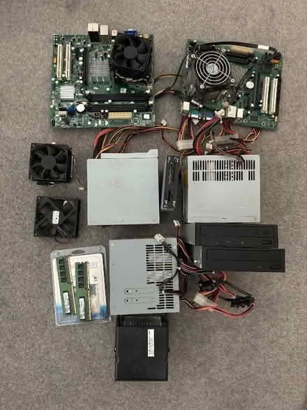 Photo of free Computer parts (Roehampton SW15) #1