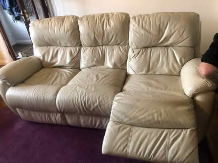 Photo of free 3 and 2 seater electric leather sofa ! (Chelmsford CM1) #1