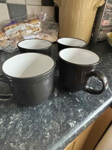 Photo of free 4 mugs (Waterlooville PO8) #1