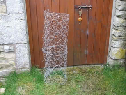 Photo of free Galvanised wire mesh with hexagonal holes (Orton CA10) #1
