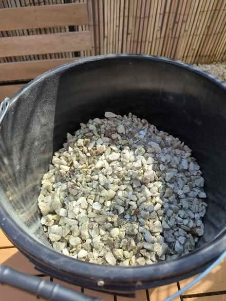 Photo of free White/Cream Chipping (Seven Sisters N15) #1