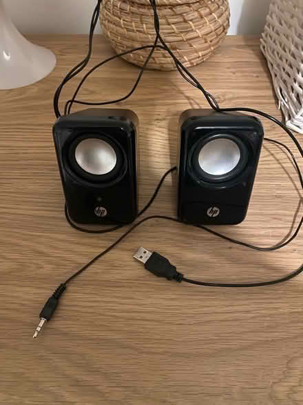 Photo of free Speakers (Edinburgh, Corstorphine) #1