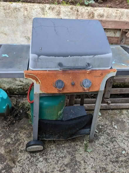 Photo of free Rusty BBq (TQ3) #2