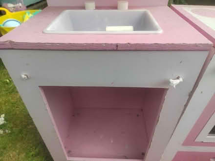 Photo of free Child's kitchen (Warminster BA12) #2