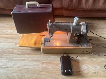 Photo of free Singer Sewing Machine (GU52) #2