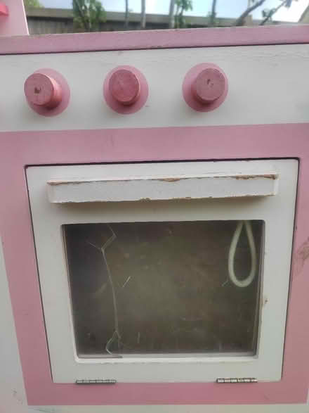 Photo of free Child's kitchen (Warminster BA12) #3
