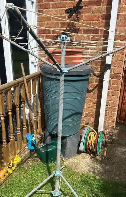 Photo of free Small portable washing line (Rainham ME8) #1
