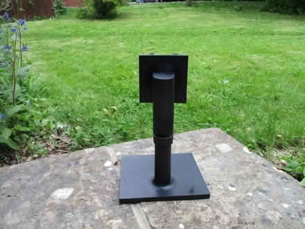 Photo of free STAND for Samsung monitor (New Marston OX3) #2