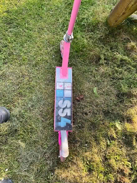 Photo of free Small childs’ scooter (Stevenage SG1) #4