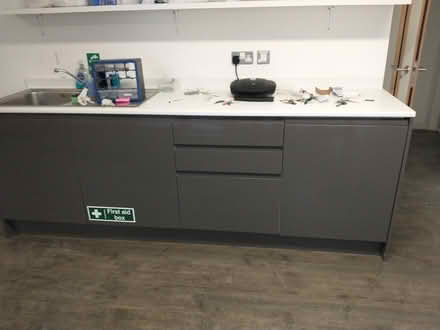 Photo of free howdens small kitchen (SE1) #1