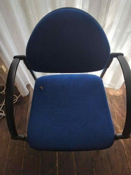 Photo of free 6 comfy chairs in blue colour (Croydon CR7 postcode) #2