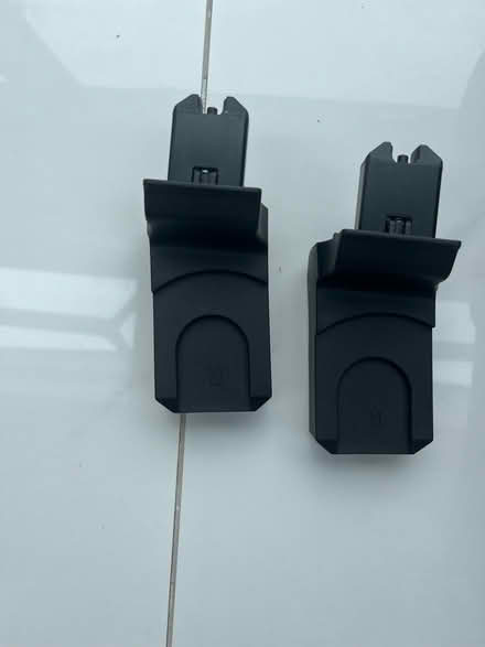 Photo of free Baby car seat (Shepperton) #3