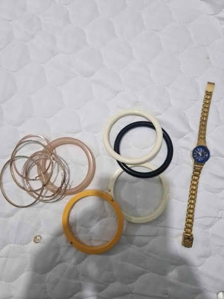 Photo of free Necklaces (DA2) #3