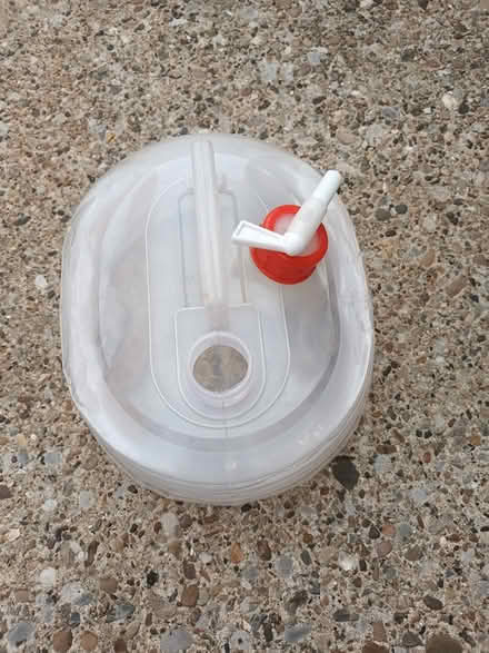 Photo of free Water carrier (DE21) #1