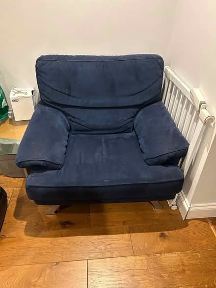 Photo of free Blue lovely chair (TW4) #1