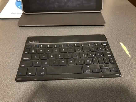 Photo of free bluetooth ipad keyboard (Odenton, Piney Orchard) #1