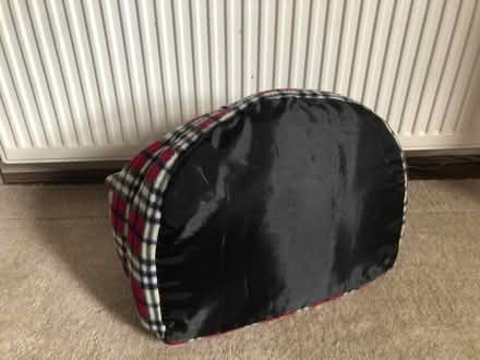 Photo of free cat bed (Woodseats S8) #3