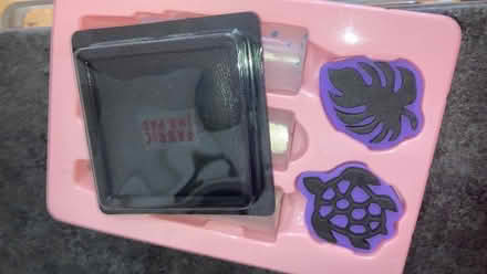 Photo of free Fabric ink pad,stamps & empty tie dye bottles (Scotforth LA1) #1