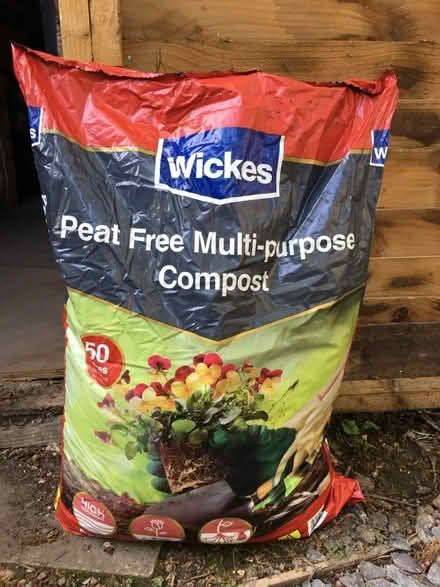 Photo of free Wickes Peat Free Conpost (Ferndown BH22) #1