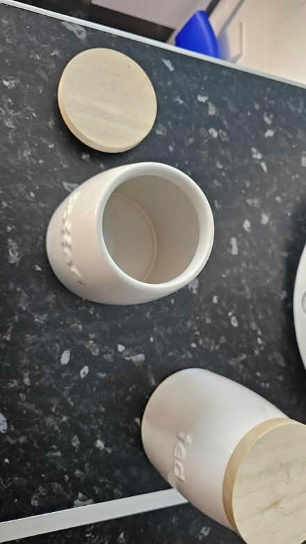 Photo of free Tea and coffee cannisters (LU7) #3