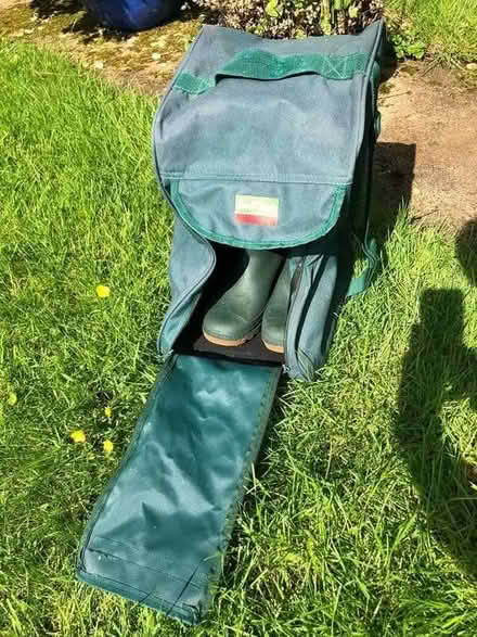 Photo of free Boot carrier and size 8 wellies (Upton on Severn WR8) #3