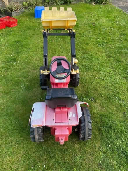 Photo of free Large Sit on Vehicle (WR14 (Barnards Green)) #1