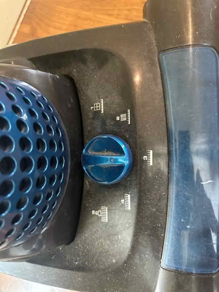Photo of free Working hoover (Canary Wharf, E14) #2