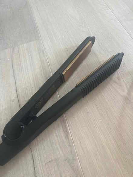Photo of free Remington straighteners (Fulham (SW10)) #2