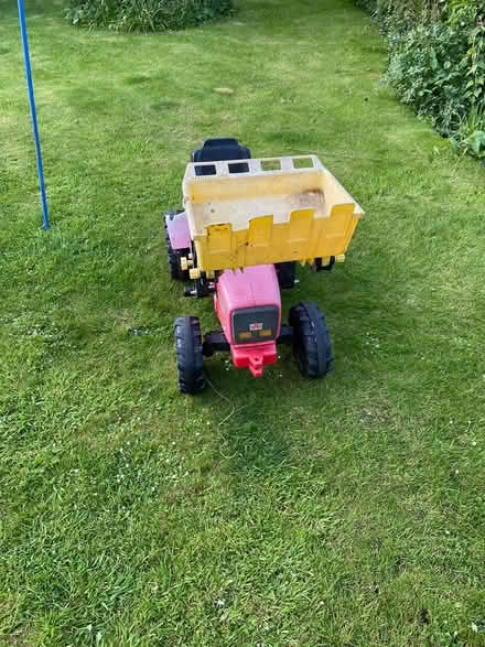 Photo of free Large Sit on Vehicle (WR14 (Barnards Green)) #3