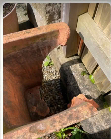 Photo of free Large broken terracotta pot for gardeners to use for pot dra (Harrogate HG2) #2