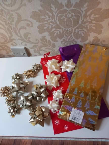 Photo of free Gift bags and bows (Glasgow) #2