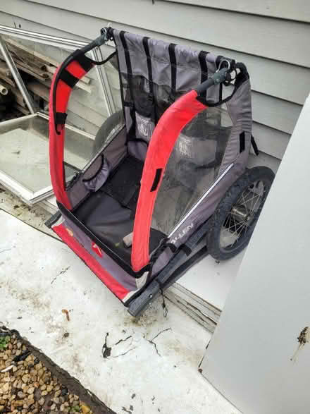 Photo of free Bike trailer/ carrier (Jeff Park 60630) #1