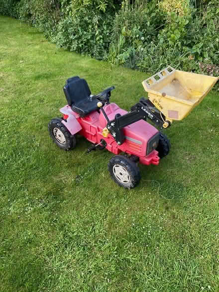 Photo of free Large Sit on Vehicle (WR14 (Barnards Green)) #4