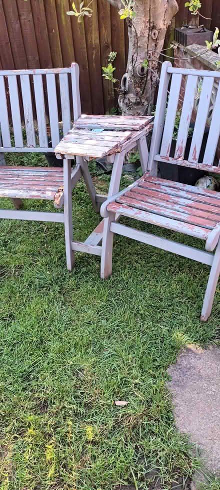 Photo of free Garden love seat( needs TLC) (Coventry CV2) #1