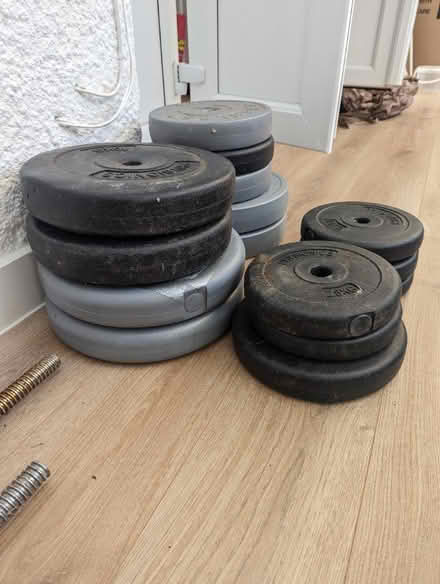 Photo of free Bench and weights (Southend SS2) #2