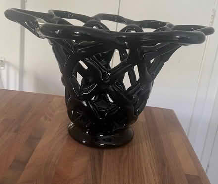 Photo of free Black porcelain decorative vase (Surbiton KT6) #1