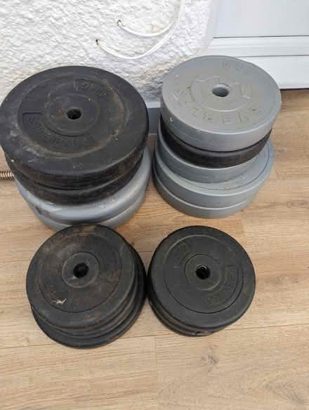Photo of free Bench and weights (Southend SS2) #3