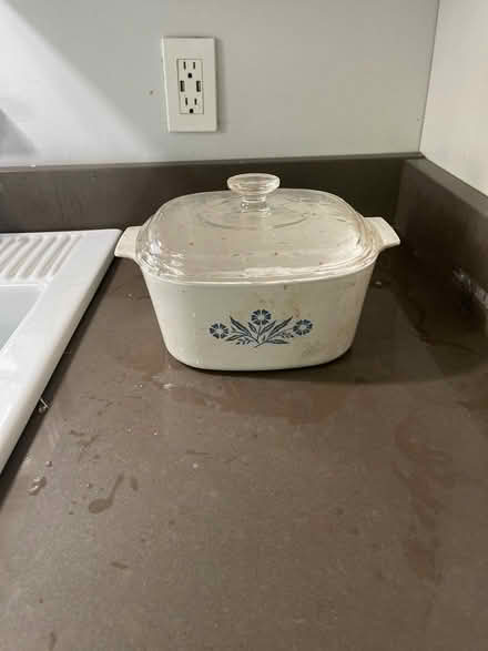 Photo of free Pyrex (Between Chillum and Riggs Road) #1
