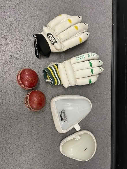 Photo of free Cricket gear (Gosforth NE3) #2