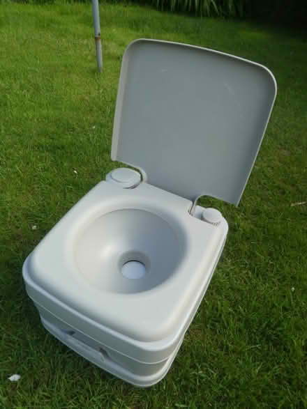 Photo of free Porta potti (Alva FK12) #2