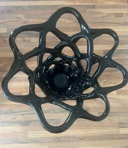 Photo of free Black porcelain decorative vase (Surbiton KT6) #2